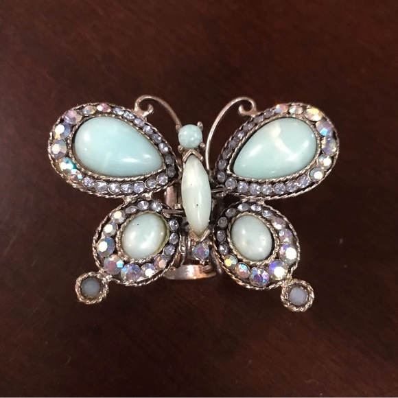 Accessories - ▪️Vintage Butterfly Hair Clip